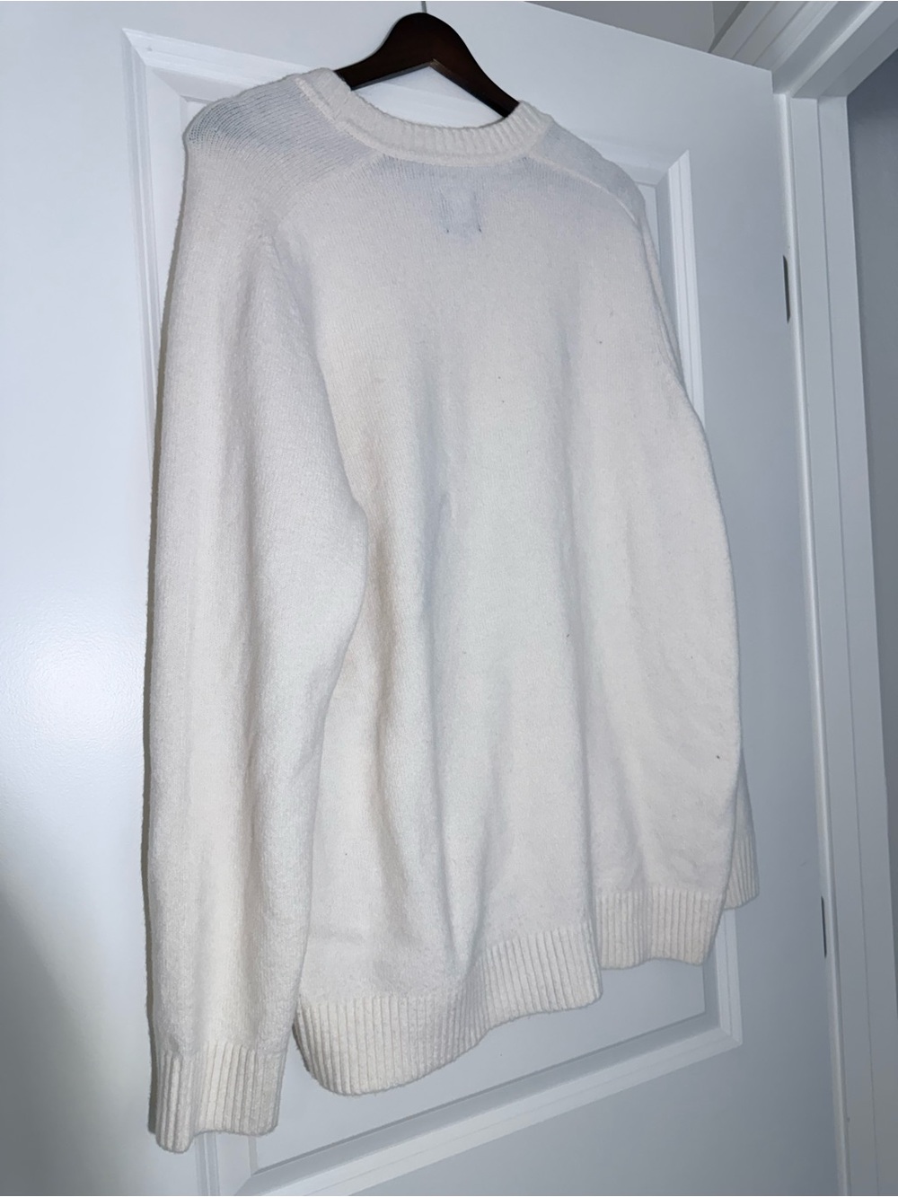 GAP Men's Cream Crewneck Sweater
